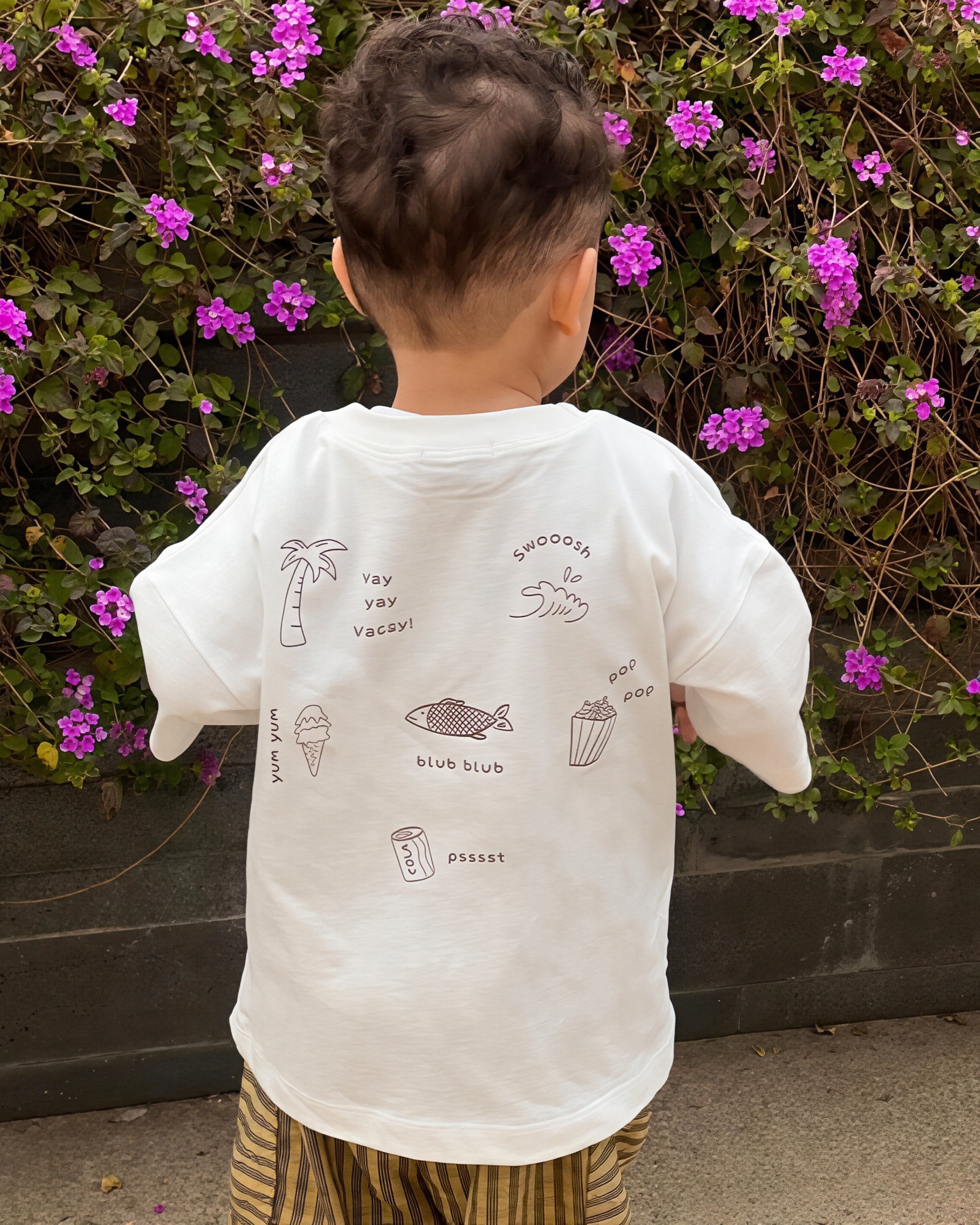 Vacaciones Oversized t-shirt - Coconut Milk