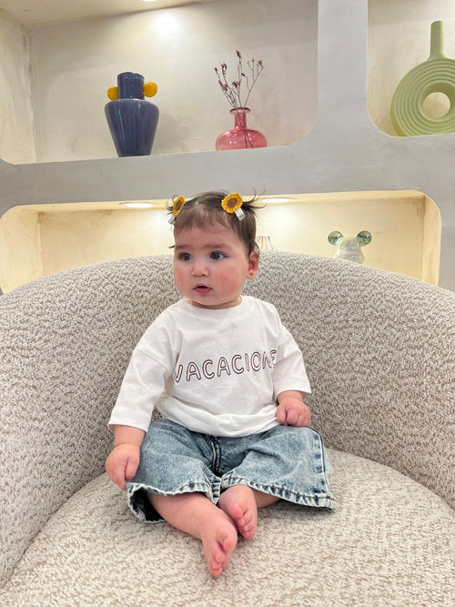 Vacaciones Tee - Coconut Milk